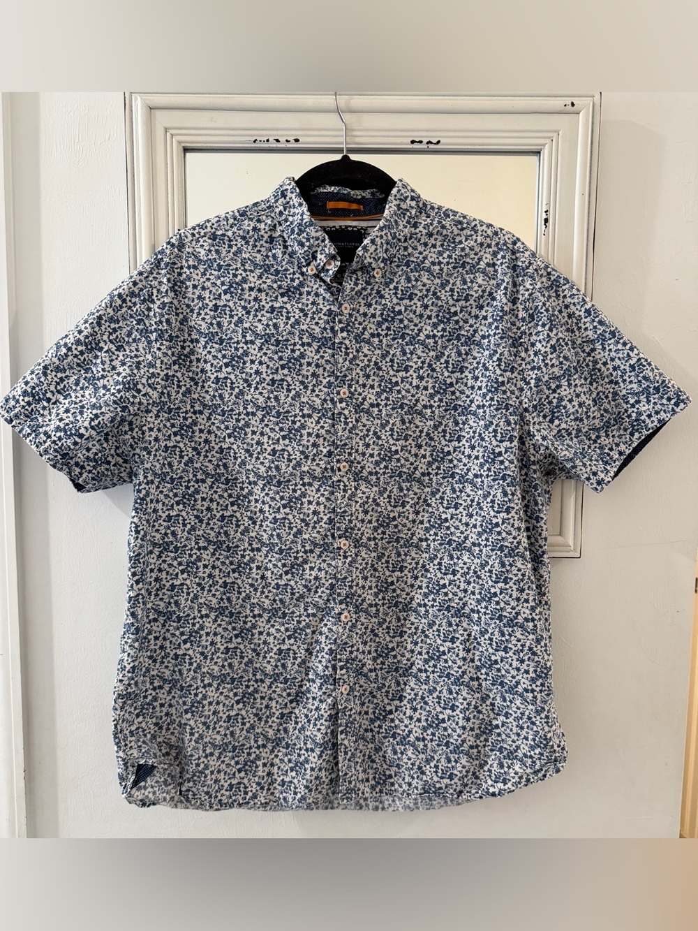 Denim & Flower Men's Short-Sleeve Button-Down Floral Shirt